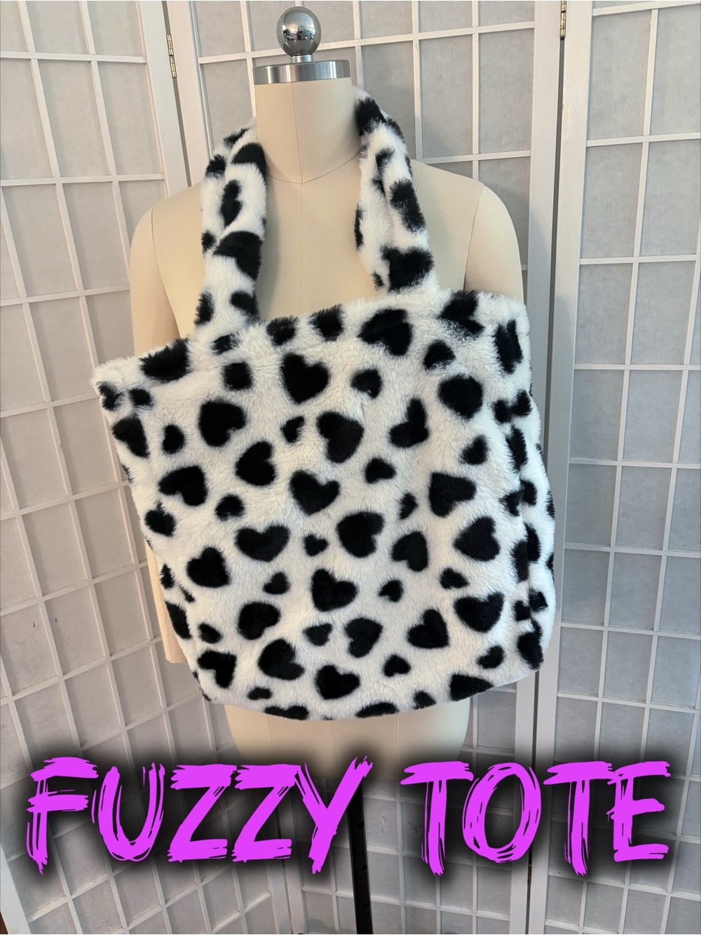 Fuzzy Plush Heart Print Tote Bag - Black & White